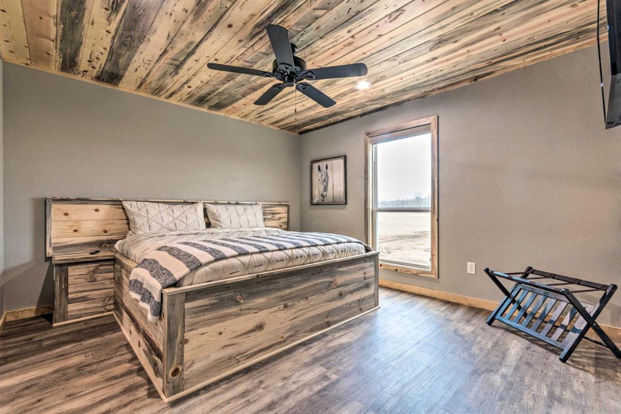 Upscale Riverfront Home With Beach And Fire Pit! Glenwood Екстер'єр фото