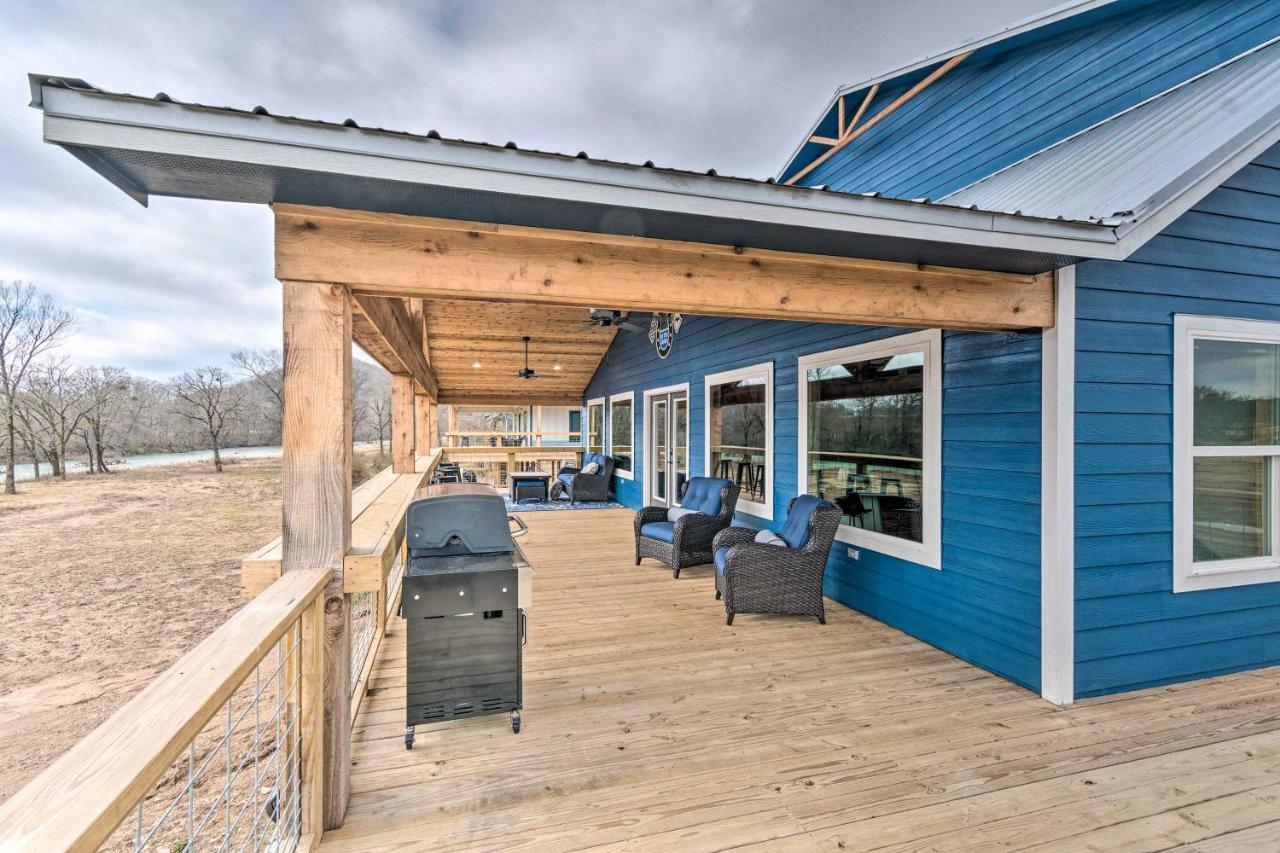 Upscale Riverfront Home With Beach And Fire Pit! Glenwood Екстер'єр фото