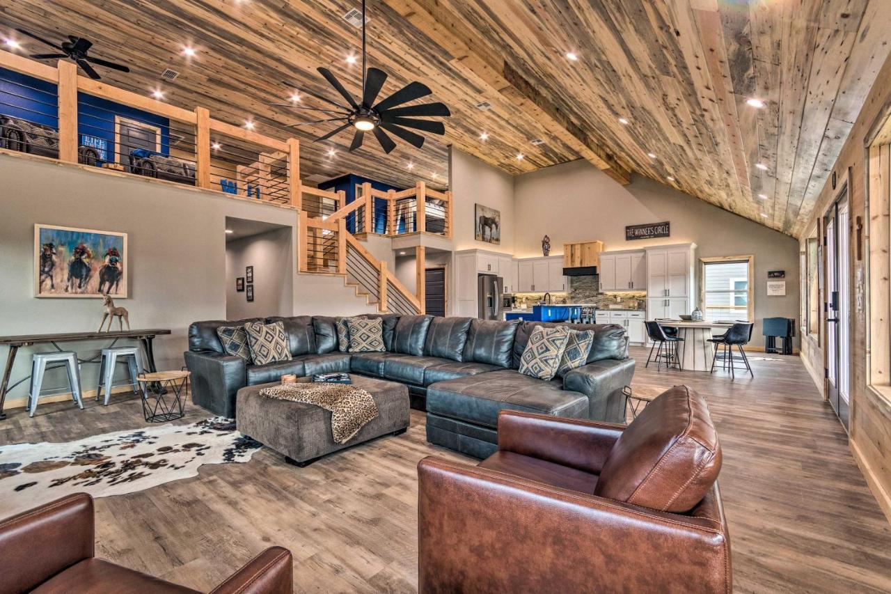 Upscale Riverfront Home With Beach And Fire Pit! Glenwood Екстер'єр фото