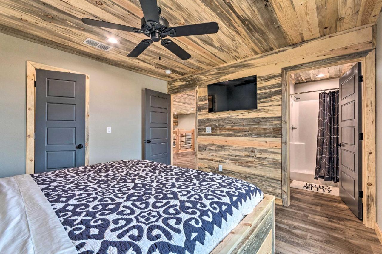 Upscale Riverfront Home With Beach And Fire Pit! Glenwood Екстер'єр фото
