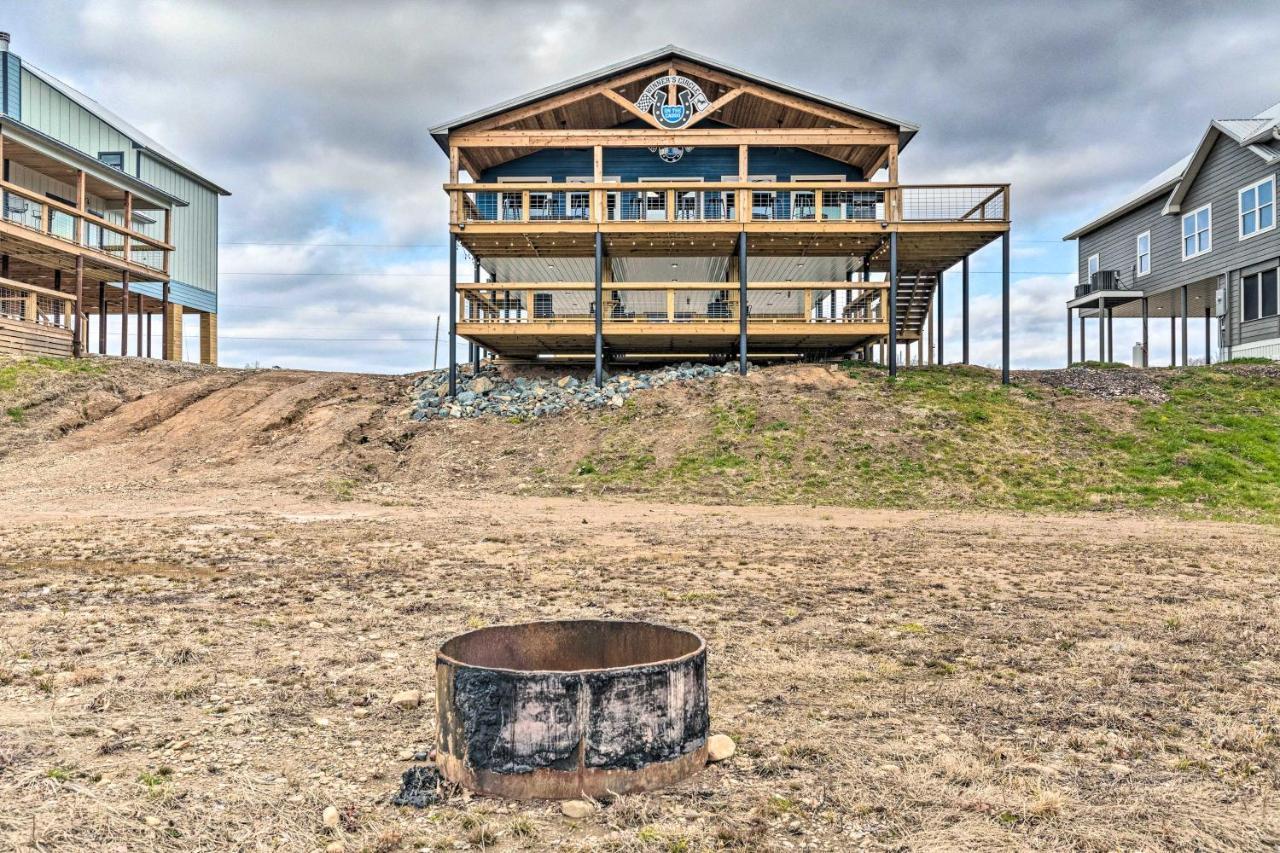 Upscale Riverfront Home With Beach And Fire Pit! Glenwood Екстер'єр фото